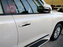 تۆیۆتا لاند کروزەر